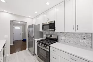 1005 Cooper Ct, Buffalo Grove, IL 60089 - Photo 7