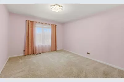 [Address not provided], Elgin, IL 60124 - Photo 27