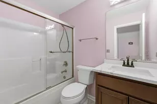 [Address not provided], Elgin, IL 60124 - Photo 33