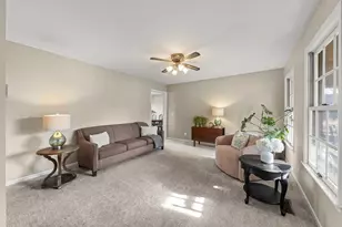 19 Shagbark Ln, Newark, IL 60541 - Photo 7