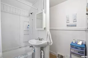 1918 6th Ave, Moline, IL 61265 - Photo 23