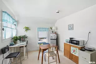 1918 6th Ave, Moline, IL 61265 - Photo 11