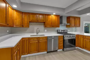 272 E Wrightwood Ave, Glendale Heights, IL 60139 - Photo 7