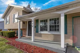 272 E Wrightwood Ave, Glendale Heights, IL 60139 - Photo 5
