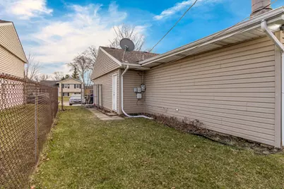 272 E Wrightwood Avenue, Glendale Heights, IL 60139 - Photo 35