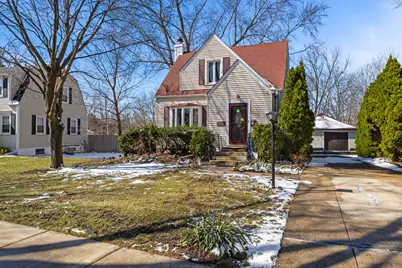 300 S Cumberland Parkway, Des Plaines, IL 60016 - Photo 1