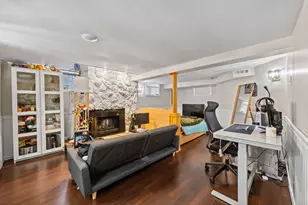 300 S Cumberland Pkwy, Des Plaines, IL 60016 - Photo 15