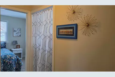 542 Whitney Avenue, Winthrop Harbor, IL 60096 - Photo 3