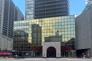 10 E Ontario St, Chicago, IL 60611 - Photo 5