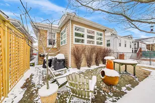 7842 N Karlov Ave, Skokie, IL 60076 - Photo 33