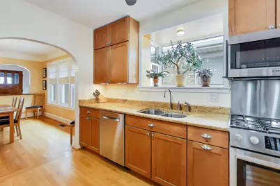 7842 N Karlov Avenue, Skokie, IL 60076 - Photo 11