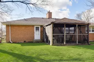 915 S Na Wa Ta Ave, Mount Prospect, IL 60056 - Photo 27