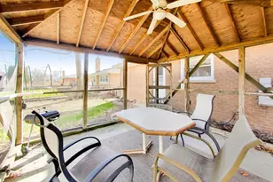 915 S Na Wa Ta Ave, Mount Prospect, IL 60056 - Photo 23