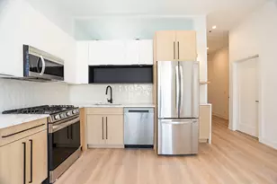 2042 W Irving Park Rd, Chicago, IL 60618 - Photo 3