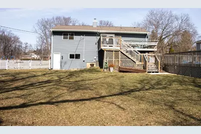 8415 Richmond Road, Wonder Lake, IL 60097 - Photo 3