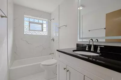 475 Courtesy Lane, Des Plaines, IL 60018 - Photo 11