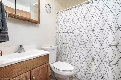 714 Elmwood Drive, Carpentersville, IL 60110 - Photo 17