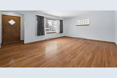 124 N State Street, Glenwood, IL 60425 - Photo 5