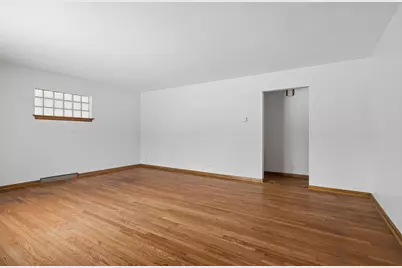 124 N State Street, Glenwood, IL 60425 - Photo 3