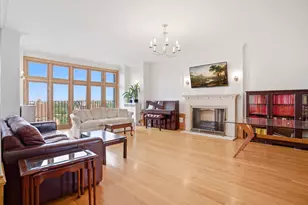 5421 S Cornell Ave, Chicago, IL 60615 - Photo 9
