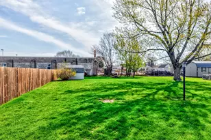 903 Milner St, Streator, IL 61364 - Photo 23