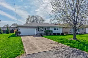 903 Milner St, Streator, IL 61364 - Photo 1