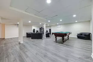 2111 Franklin Dr, Glenview, IL 60026 - Photo 27