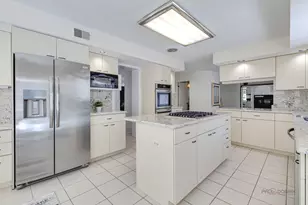 2111 Franklin Dr, Glenview, IL 60026 - Photo 11