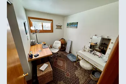 325 Kishwaukee Drive, Sycamore, IL 60178 - Photo 11