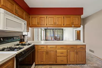 139 W Madison Street, Villa Park, IL 60181 - Photo 7