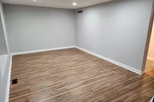 4453 Provincetown Dr, Country Club Hills, IL 60478 - Photo 11