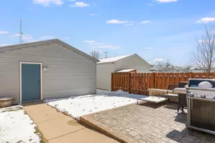 1994 Middlebury Dr, Aurora, IL 60503 - Photo 17