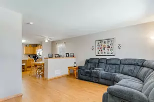 1994 Middlebury Dr, Aurora, IL 60503 - Photo 3