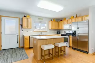 1994 Middlebury Dr, Aurora, IL 60503 - Photo 5