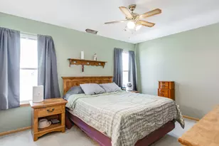 1994 Middlebury Dr, Aurora, IL 60503 - Photo 9