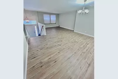 2518 Anna Way, Elgin, IL 60124 - Photo 9