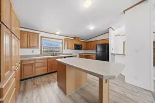 157 Sparrow Dr, Lynwood, IL 60411 - Photo 5