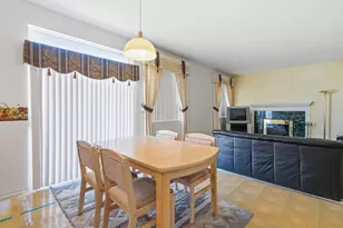 100 Sycamore Dr, Bolingbrook, IL 60490 - Photo 11