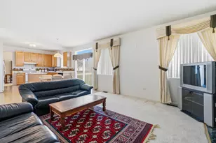 100 Sycamore Dr, Bolingbrook, IL 60490 - Photo 17