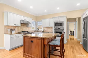 2631 Wild Timothy Rd, Naperville, IL 60564 - Photo 9