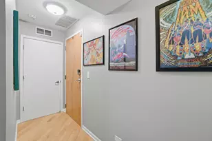 2307 W Wolfram St, Chicago, IL 60618 - Photo 13