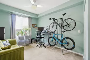 2307 W Wolfram St, Chicago, IL 60618 - Photo 33