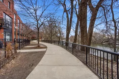 2307 W Wolfram Street #312, Chicago, IL 60618 - Photo 41