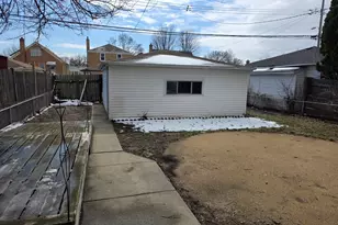 7747 W Balmoral Ave, Chicago, IL 60656 - Photo 3