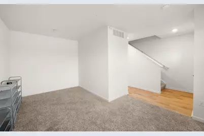 2031 Sequoia Avenue, Mundelein, IL 60060 - Photo 5