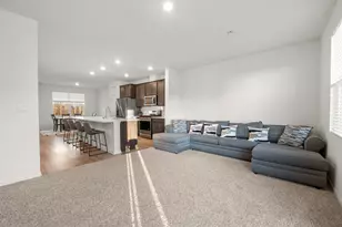 2031 Sequoia Ave, Mundelein, IL 60060 - Photo 13