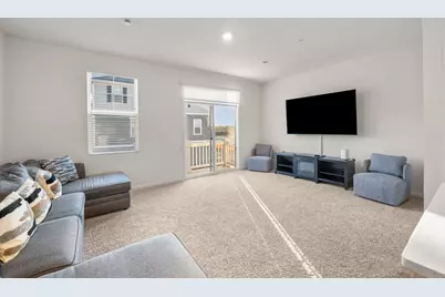 2031 Sequoia Avenue, Mundelein, IL 60060 - Photo 9