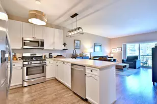 145 S York St, Elmhurst, IL 60126 - Photo 11