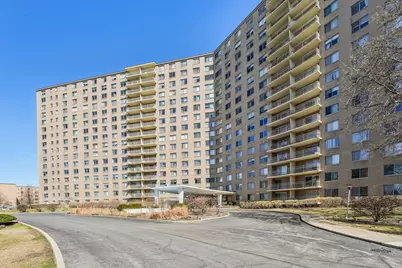 7061 N Kedzie Avenue #1010, Chicago, IL 60645 - Photo 1