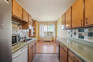 7061 N Kedzie Ave, Chicago, IL 60645 - Photo 7